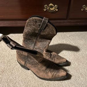 Men’s cowboy boots